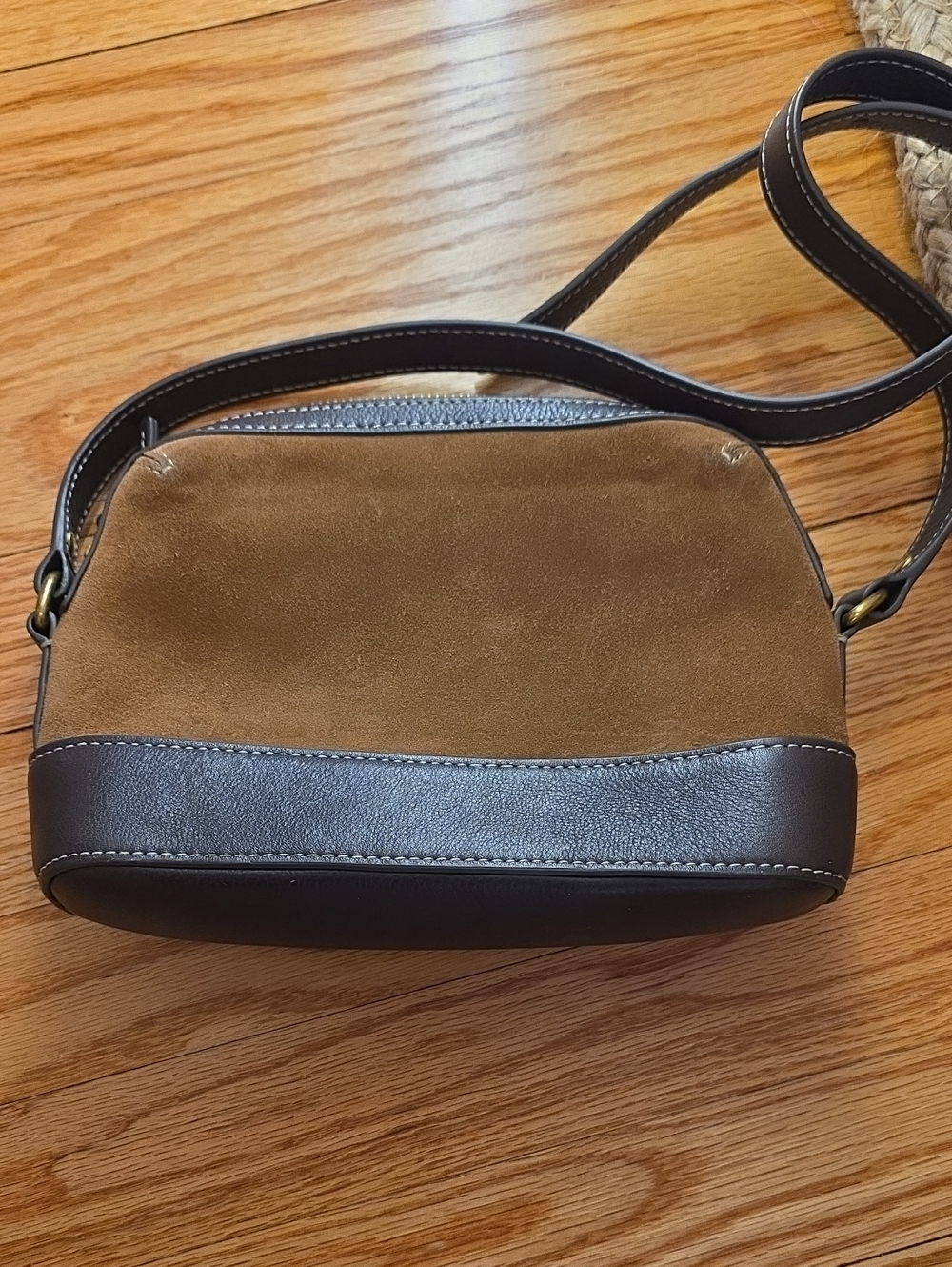 R.M Williams Ranger Cross-body - Picture 6 of 10